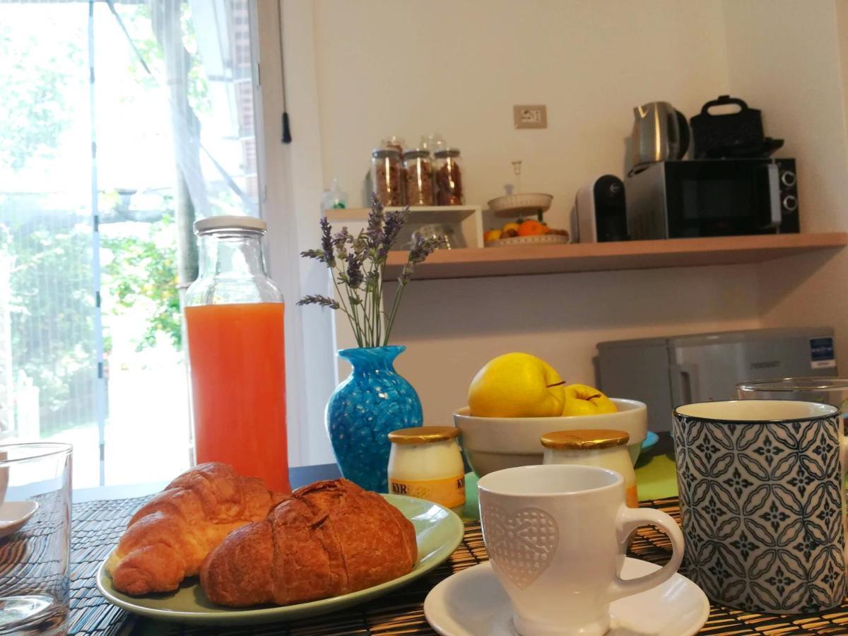 Bed and Breakfast Il Vialetto Dei Limoni Вико-Экуенсе Экстерьер фото